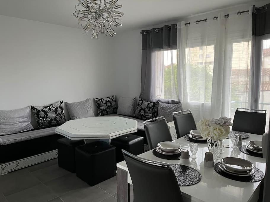 Bel Appartement Neuf, Bien Situe Carcassonne Esterno foto